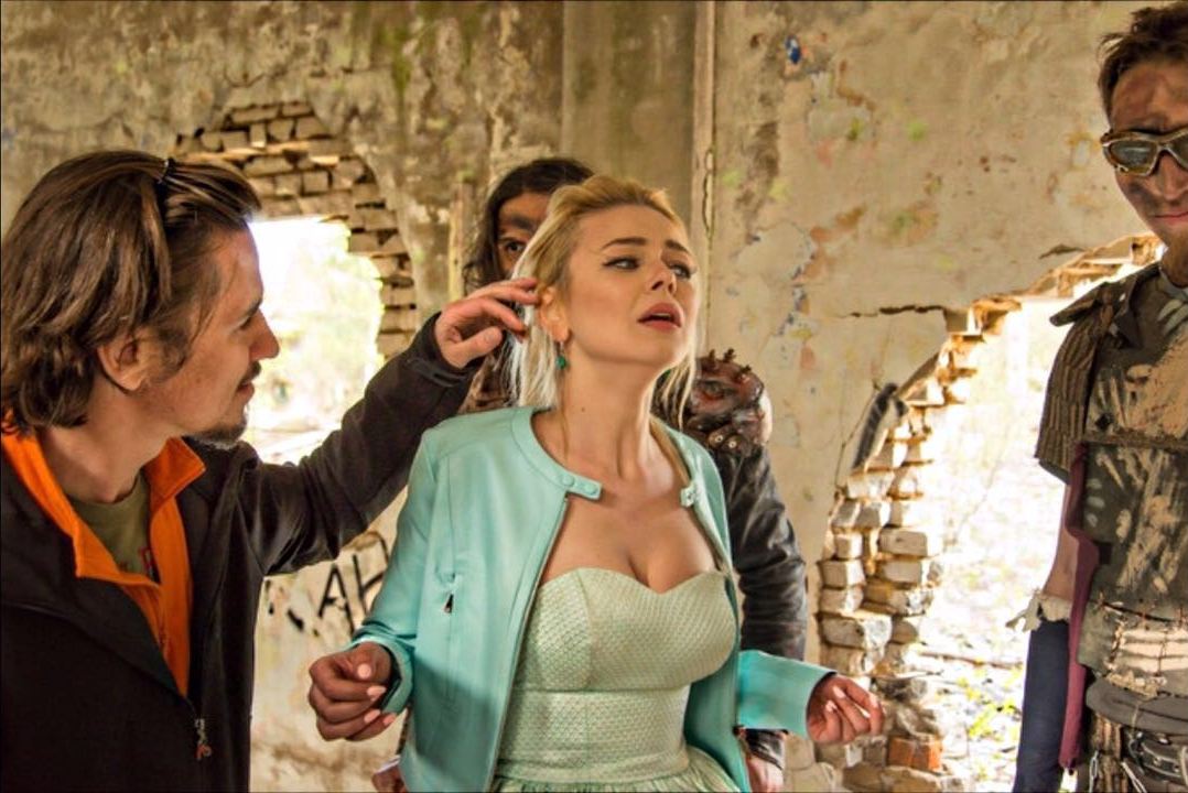 Изменившаяся до неузнаваемости Алина Гросу сняла новый клип