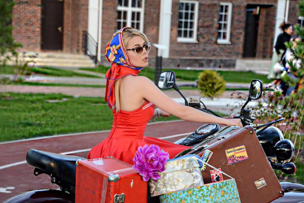 Изменившаяся до неузнаваемости Алина Гросу сняла новый клип