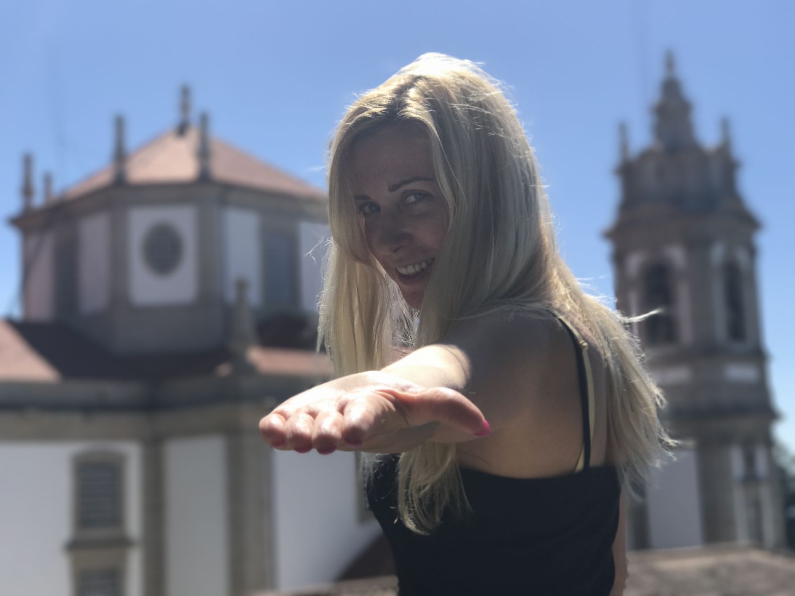 Тоня Матвиенко и Арсен Мирзоян побывали на краю Европы