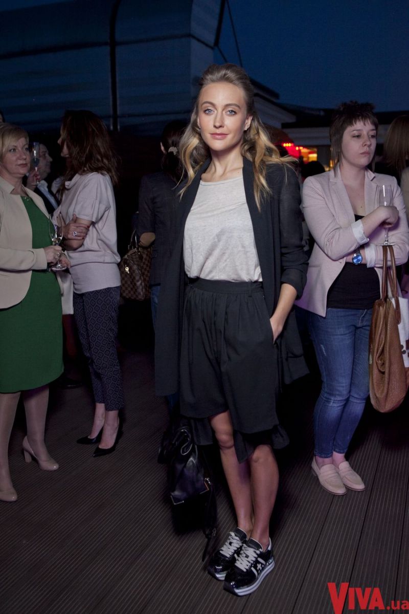 Ева Бушмина на вечеринке Viva!