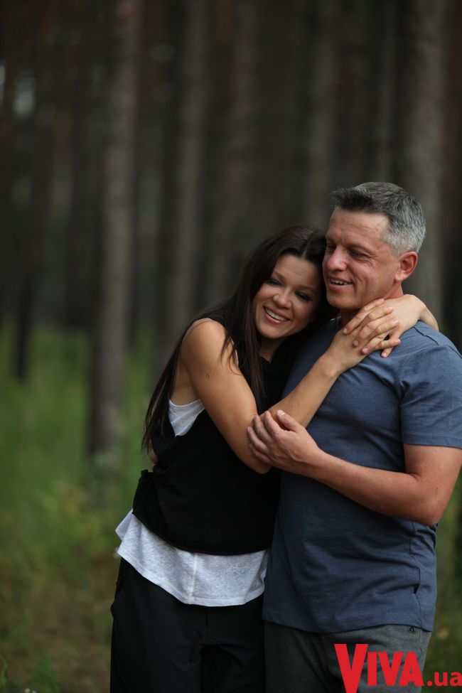 Руслана и ее муж празднуют 20-ю годовщину свадьбы! Семейные фото