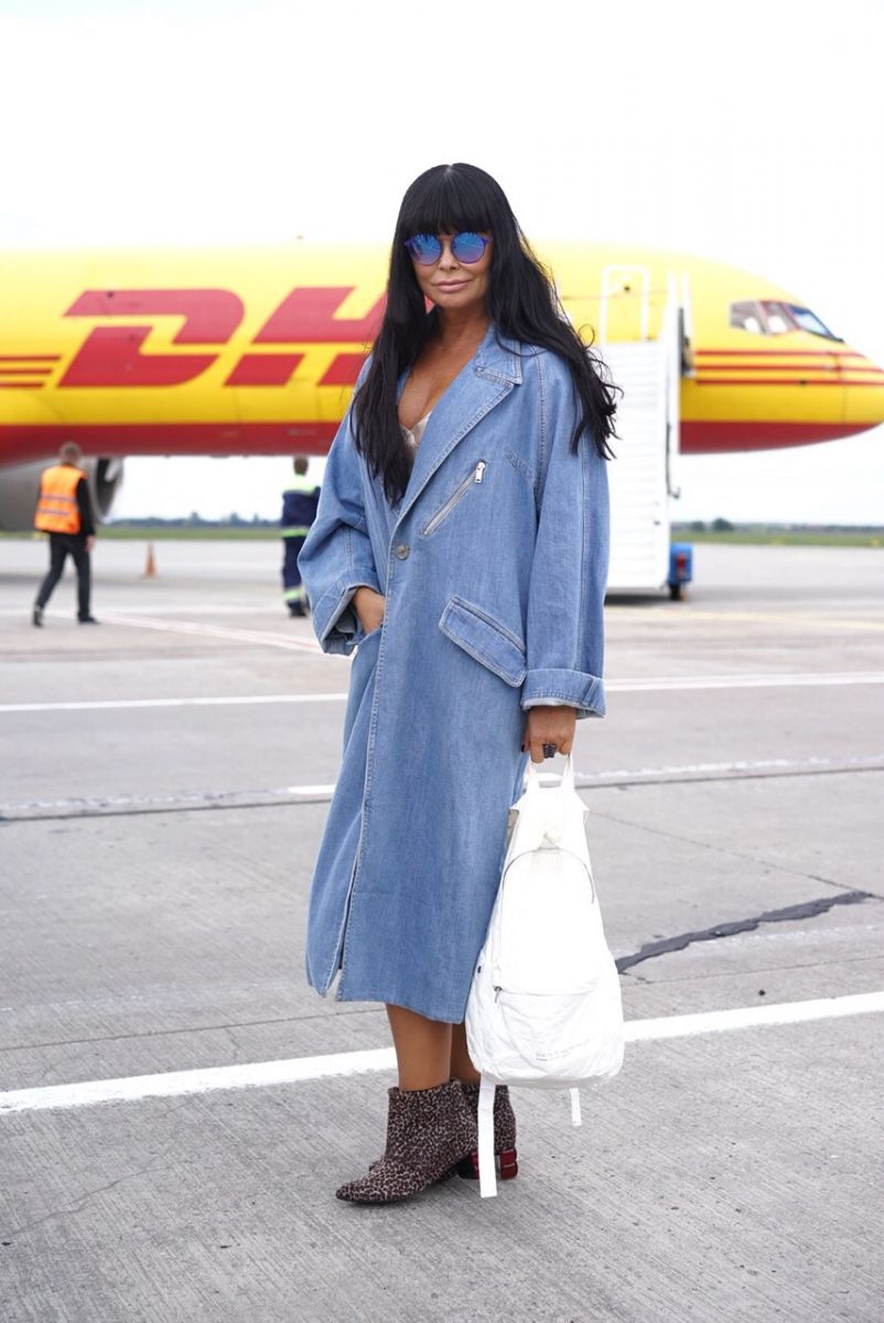 Звезды в аэропорту: репортаж о показе Жана Грицфельдта на взлетной полосе