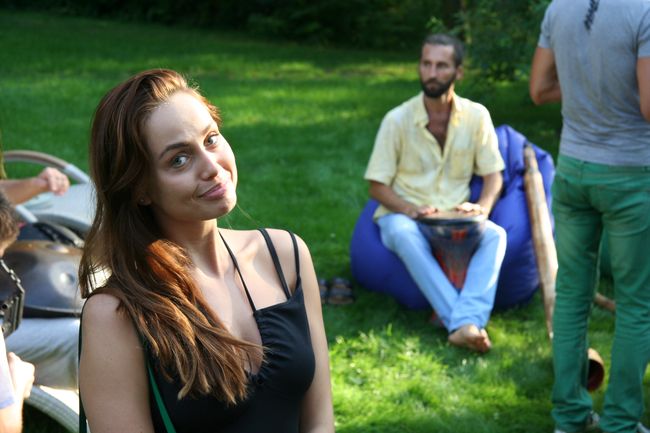 Наталья Могилевская устроила йога-вечеринку с медитациями по случаю своего 41-летия