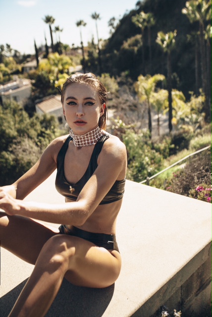 Layah снялась в пляжной фотосессии в Лос-Анджелесе