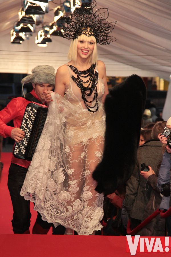 Оля Полякова