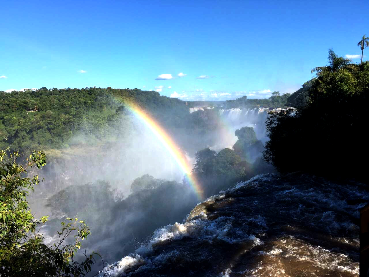 Константин Томильченко с женой и дочкой побывали в Аргентине