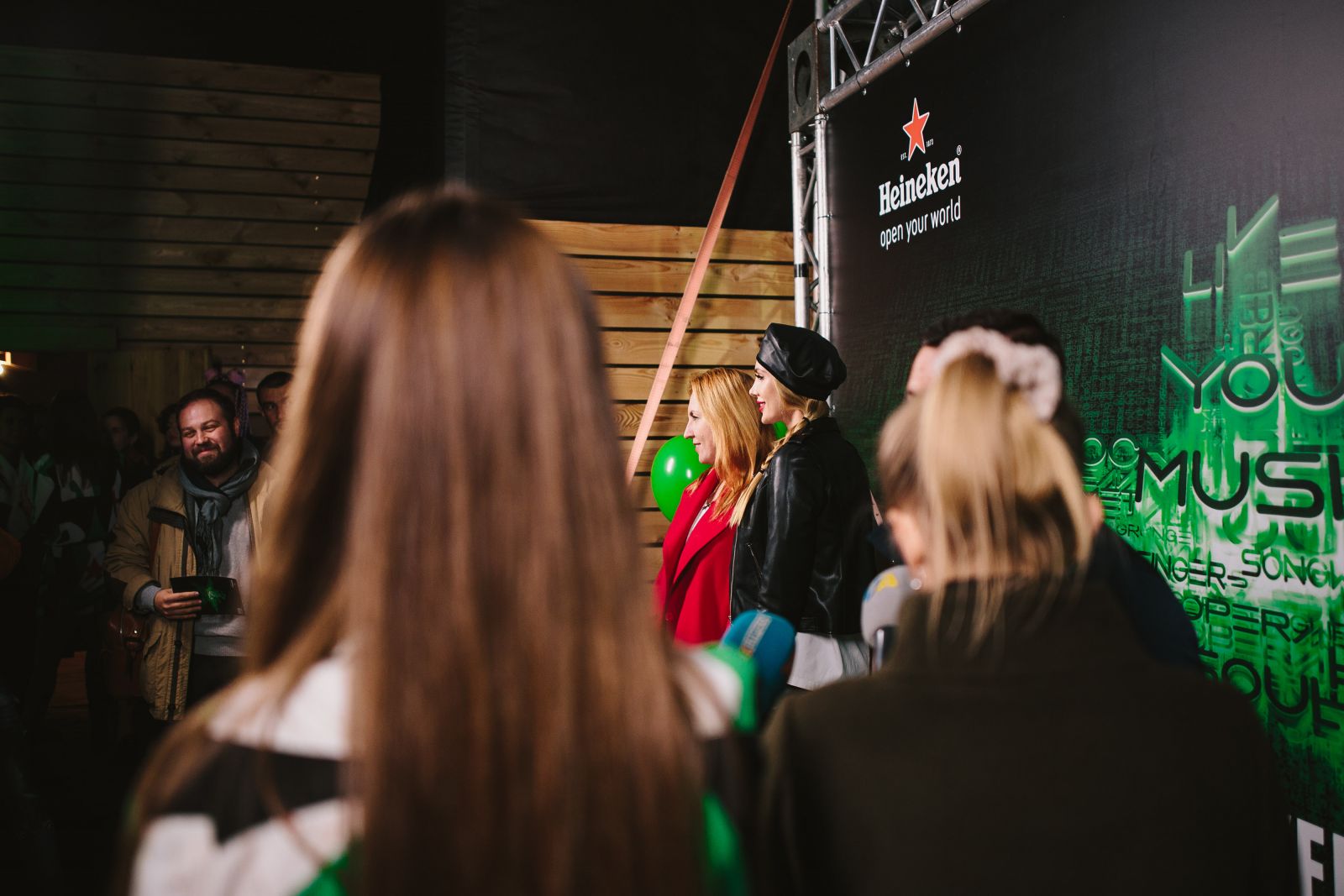 Onuka, Maneken, Анна Добриднева и другие: звезды на презентации арт-проекта Александра Милова