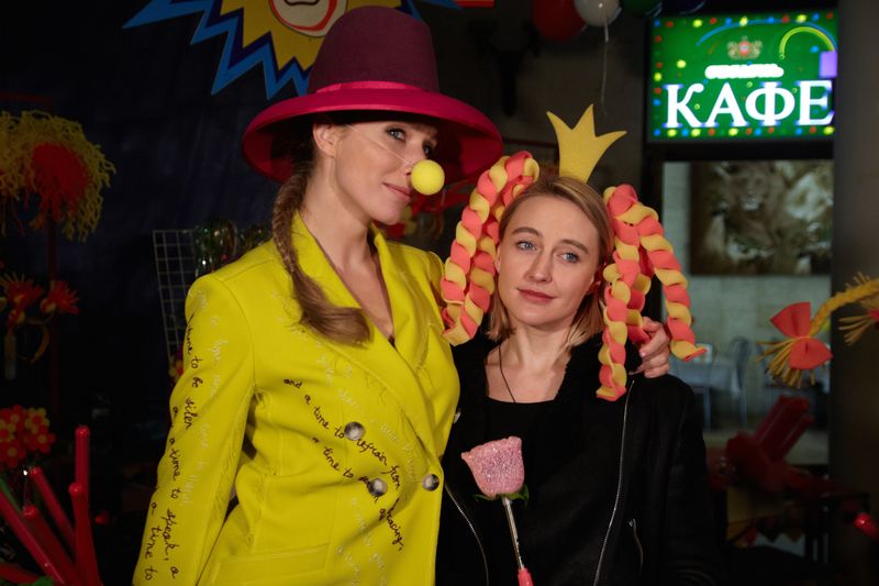 Катя Осадчая и Ева Бушмина на показе Жана Грицфельдта