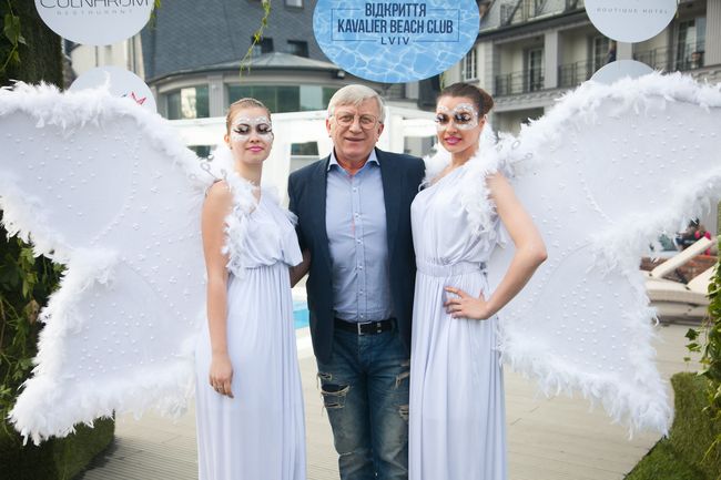 Украинские звезды открыли во Львове пляжный сезон