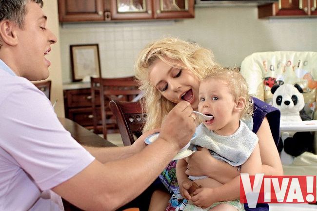 В сети появились архивные снимки Тины Кароль с мужем в день годовщины его смерти