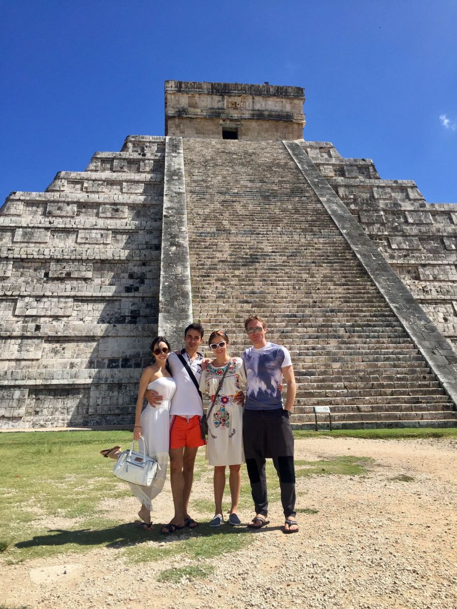 Супруги Екатерина Кухар и Александр Стоянов вернулись из Мексики