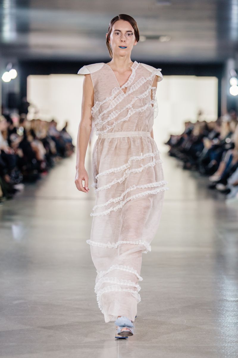 Легкие ткани и светлые оттенки: Lesia Semi представила новую коллекцию на Lviv Fashion Week