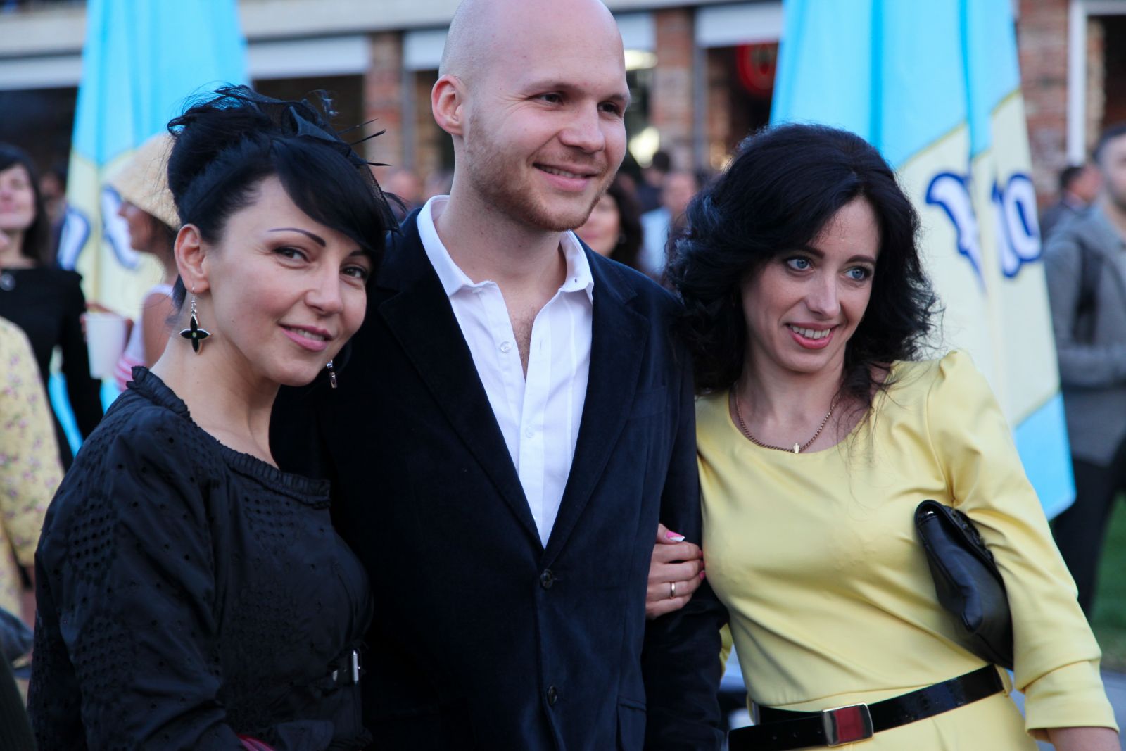 Украинские звезды открыли во Львове пляжный сезон