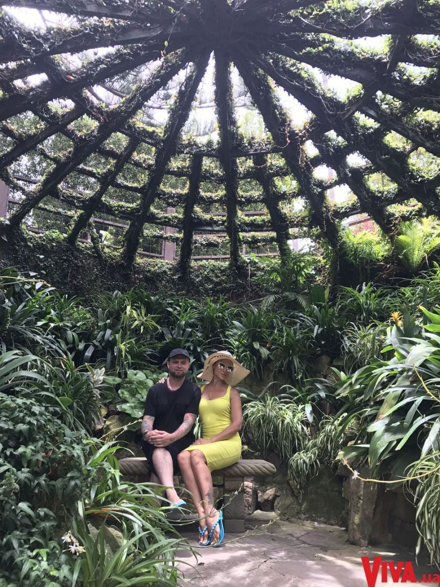 Экс-солистка группы Nikita Нана и Руслан Квинта отдыхают в Лос-Анджелесе