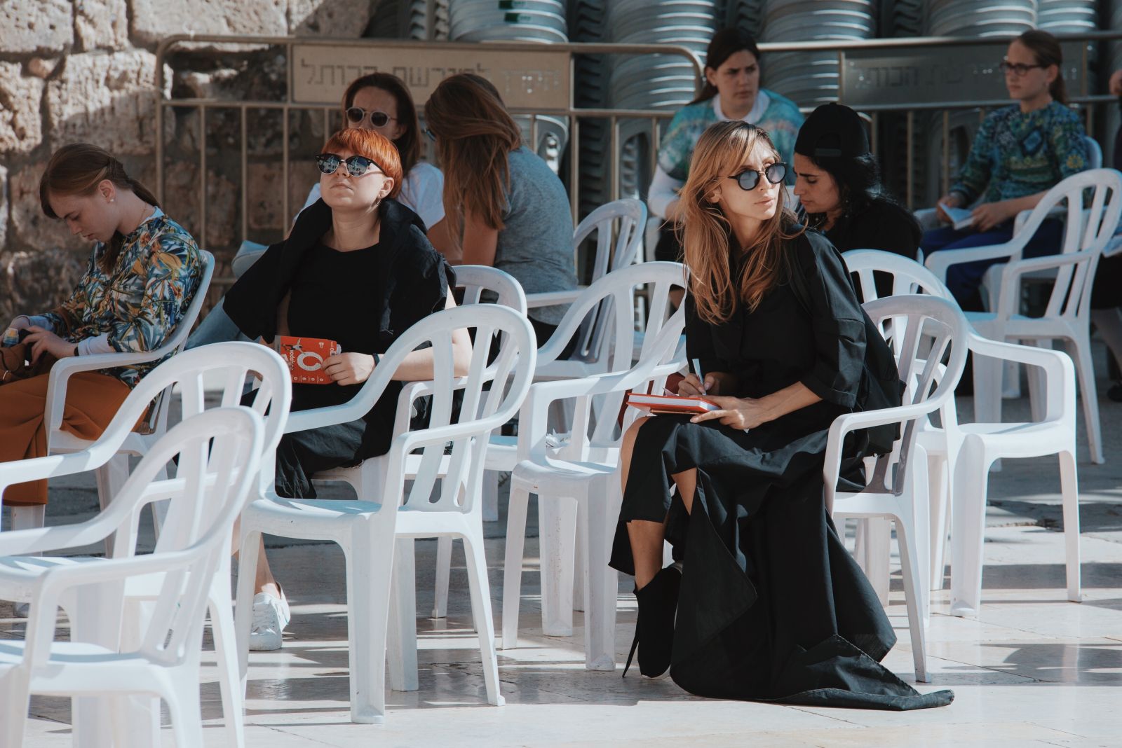 Фотофакт: Loboda помолилась у Стены Плача в Иерусалиме