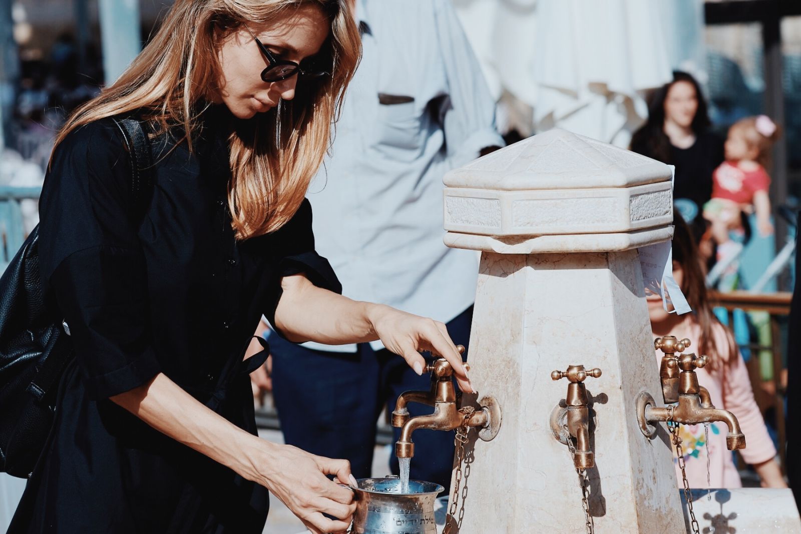 Фотофакт: Loboda помолилась у Стены Плача в Иерусалиме