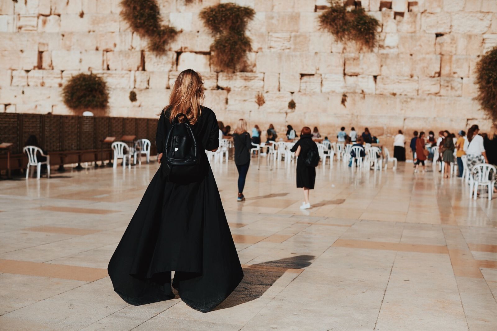 Фотофакт: Loboda помолилась у Стены Плача в Иерусалиме