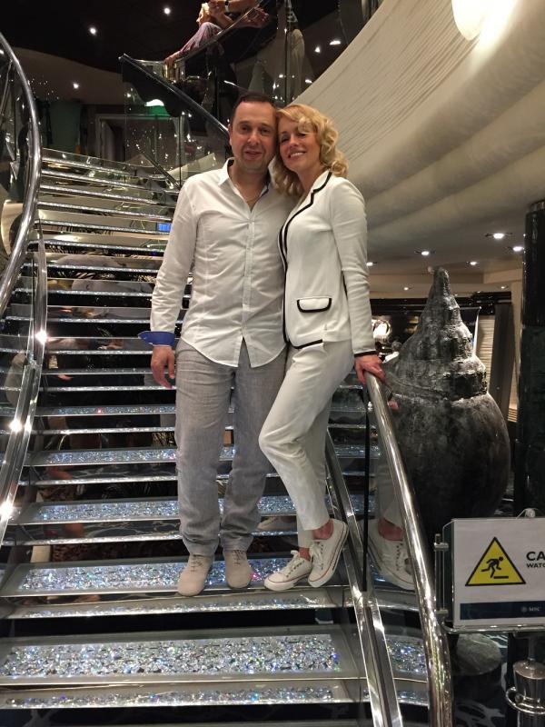 Ведущая программы &quot;Факты&quot; Оксана Гутцайт отдохнула с семьей на Средиземном море