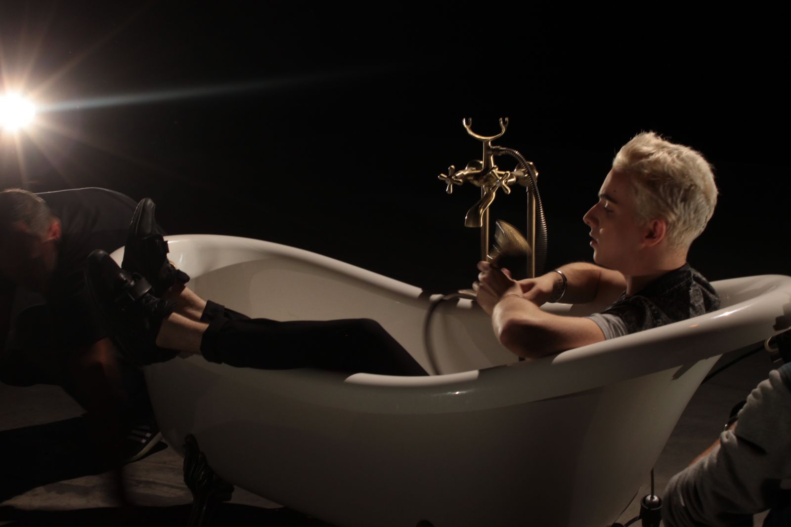 Победитель шоу Х-фактор 6 Костя Бочаров снял дебютный клип