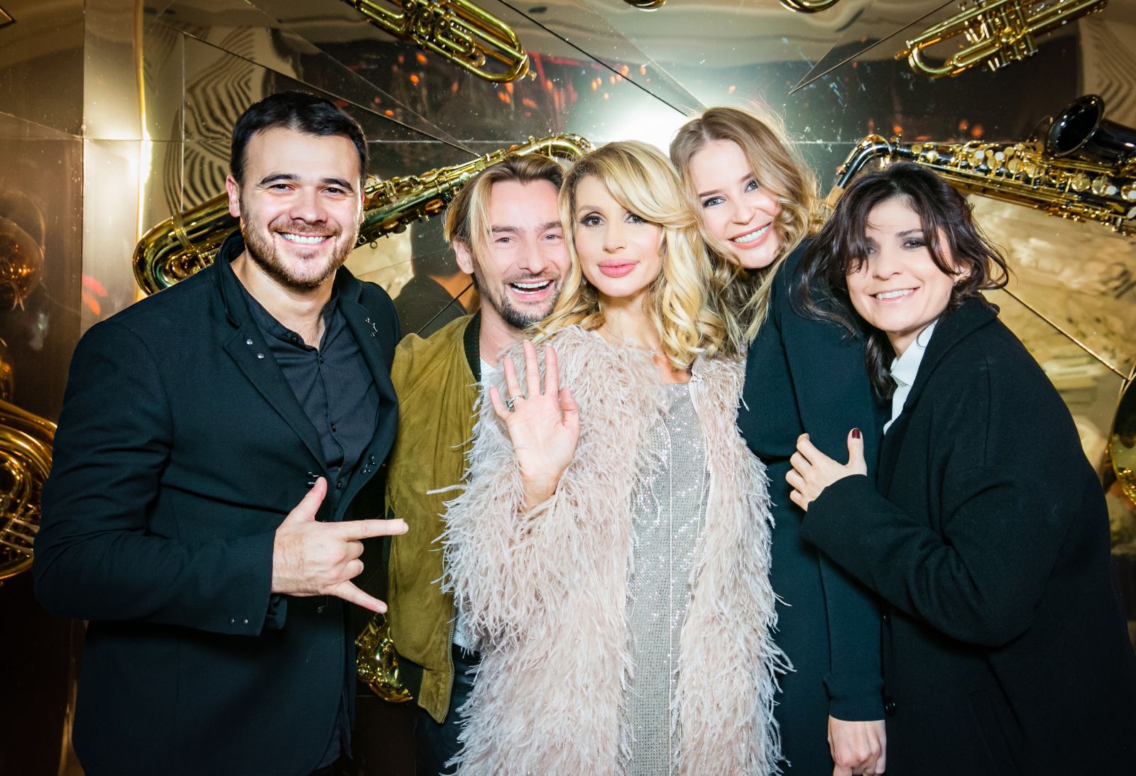 Пятиметровая картина и торт в человеческий рост: Светлана Лобода пышно отпраздновала 35-летие