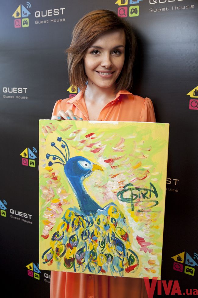 Звездный девичник Viva! Как известные украинки рисовали за бокалом вина