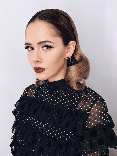 Юлия Санина