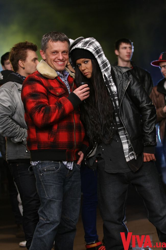 Руслана и ее муж празднуют 20-ю годовщину свадьбы! Семейные фото