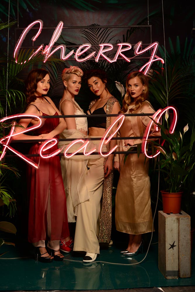 Солистки Real O сняли соблазнительное видео 