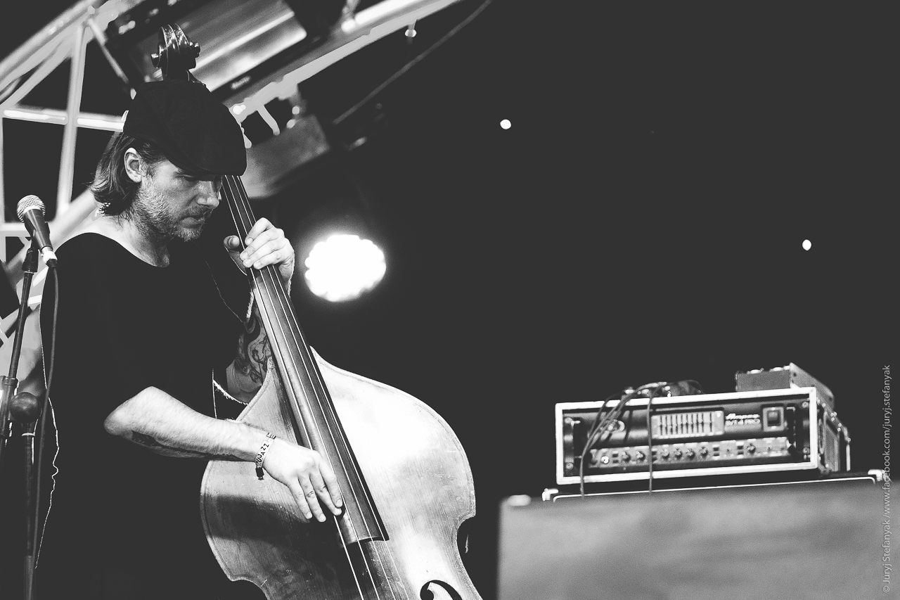 Бас-гитарист Океан Ельзи сыграет джазовый концерт