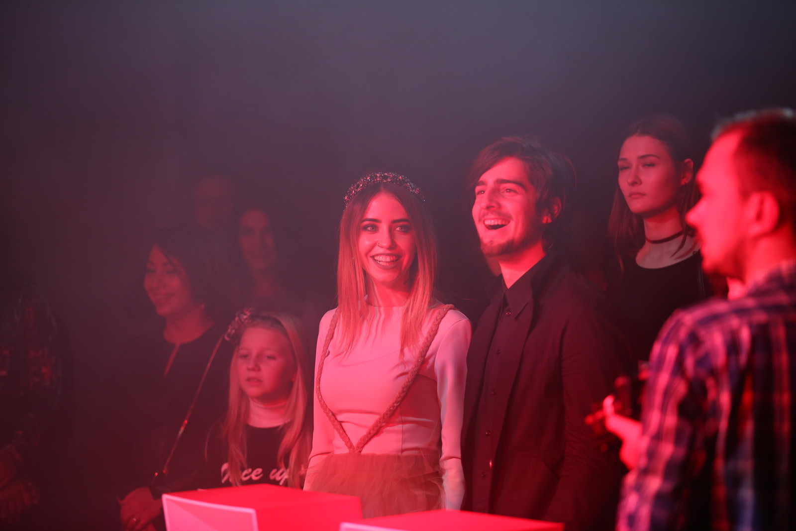 Звездные танцы: Надя Дорофеева, Вика из &laquo;Неангелов&raquo;, Оля Полякова и другие оторвались на Viva! Бал