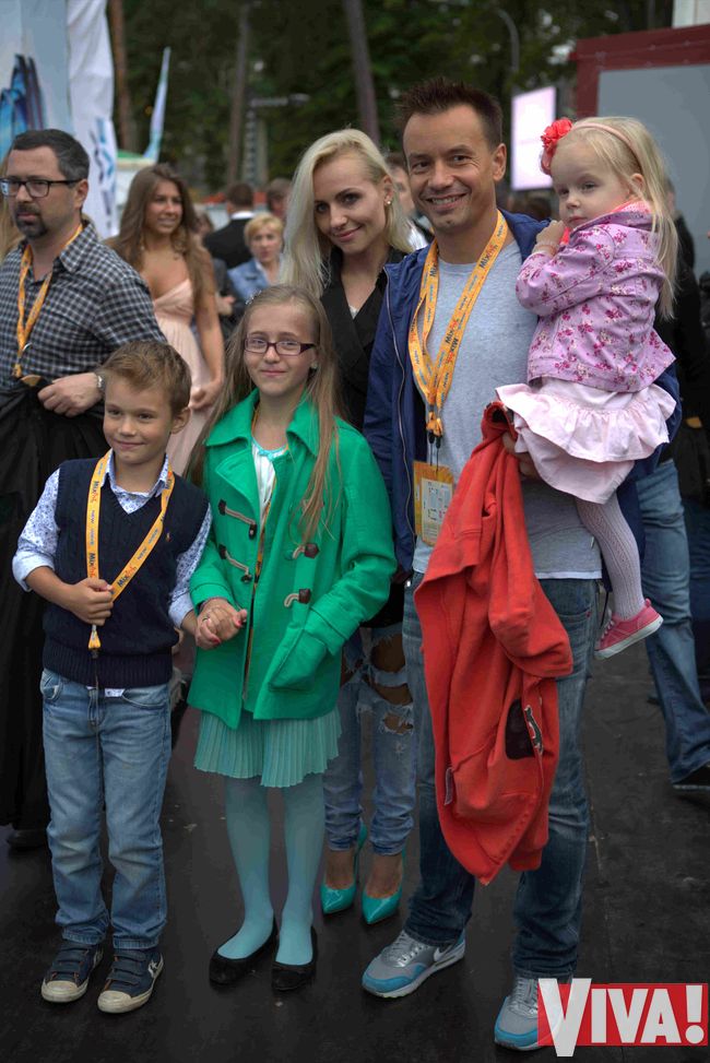 Солист группы &quot;Дискотека Авария&quot; Алексей Серов развелся с женой