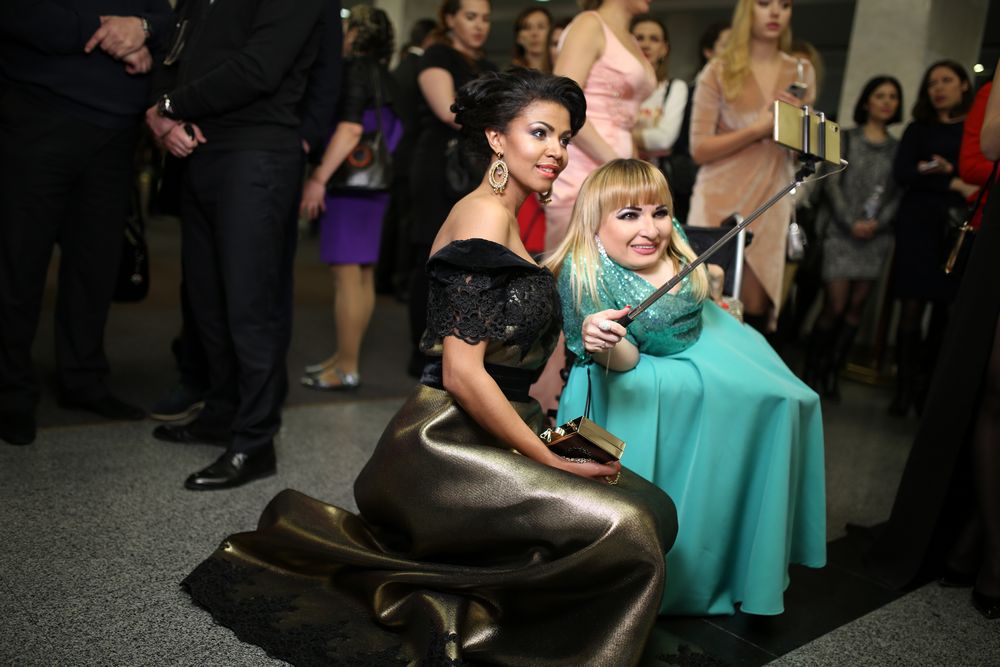 За кадром: как звезды делали селфи на церемонии "Viva!Самые красивые-2017"