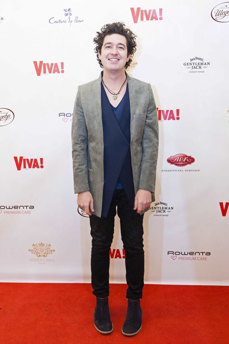 Приятно познакомиться, принц:  мужчины, покорившие публику стильными образами на 