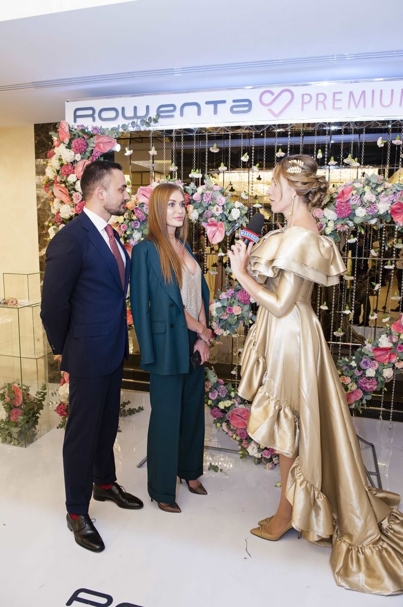 Яркие цвета и модные фасоны: какие наряды выбрали Тина Кароль, Катя Осадчая и другие звезды на "Viva! Бал"