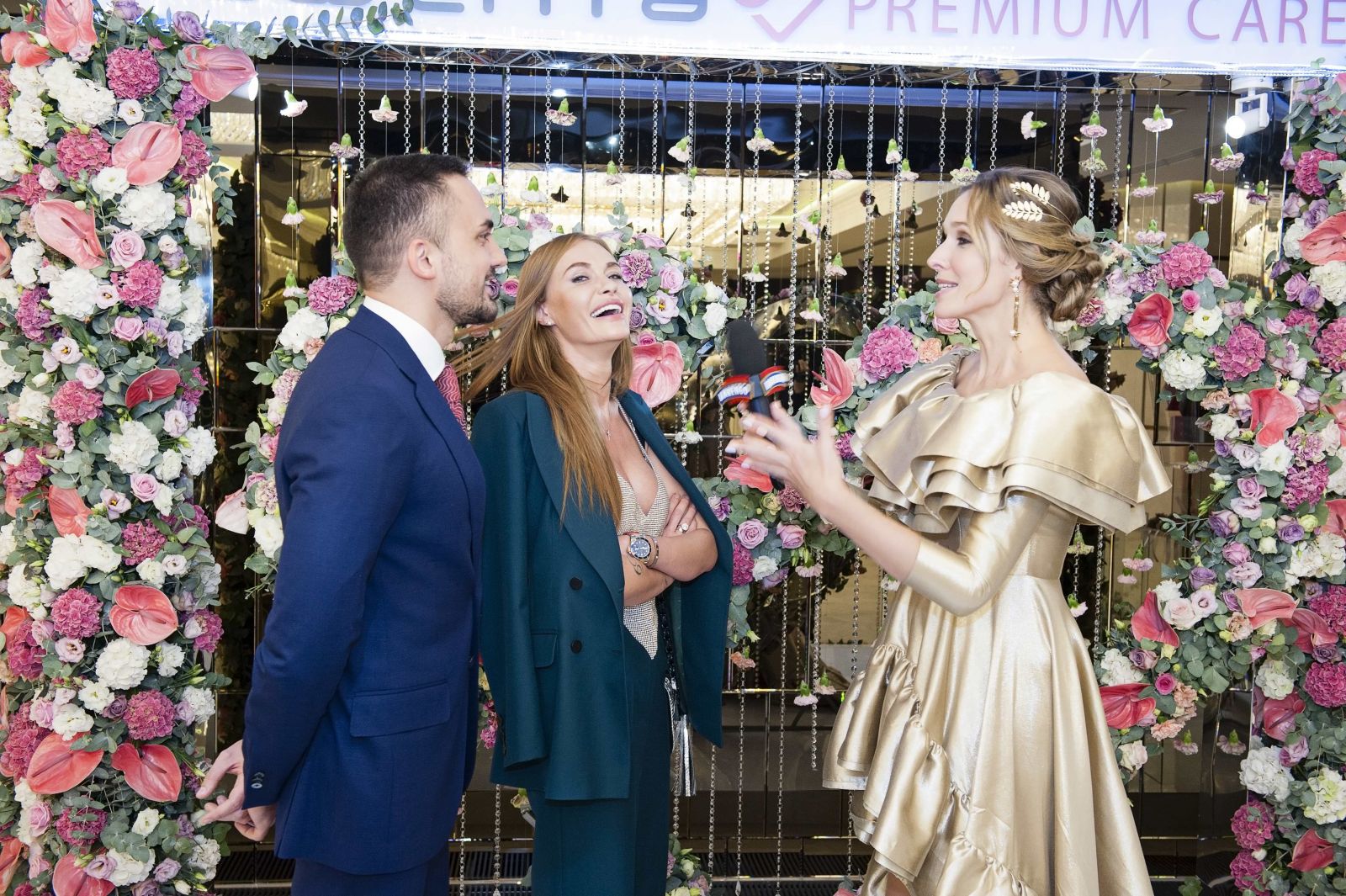 Девушка в золоте: &lt;a  data-cke-saved-href=