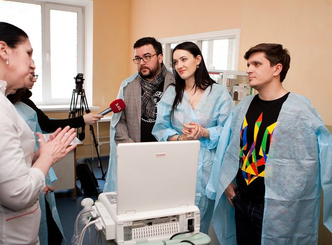 Ведущие 1+1 собрали 185 тыс. грн для больницы Охматдет и купили аппарат, который спасает жизни младенцев