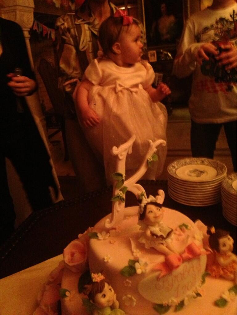 День рождение Клавдии Орбакайте в замке Аллы Пугачевой с Филиппом Киркоровым. март 2013