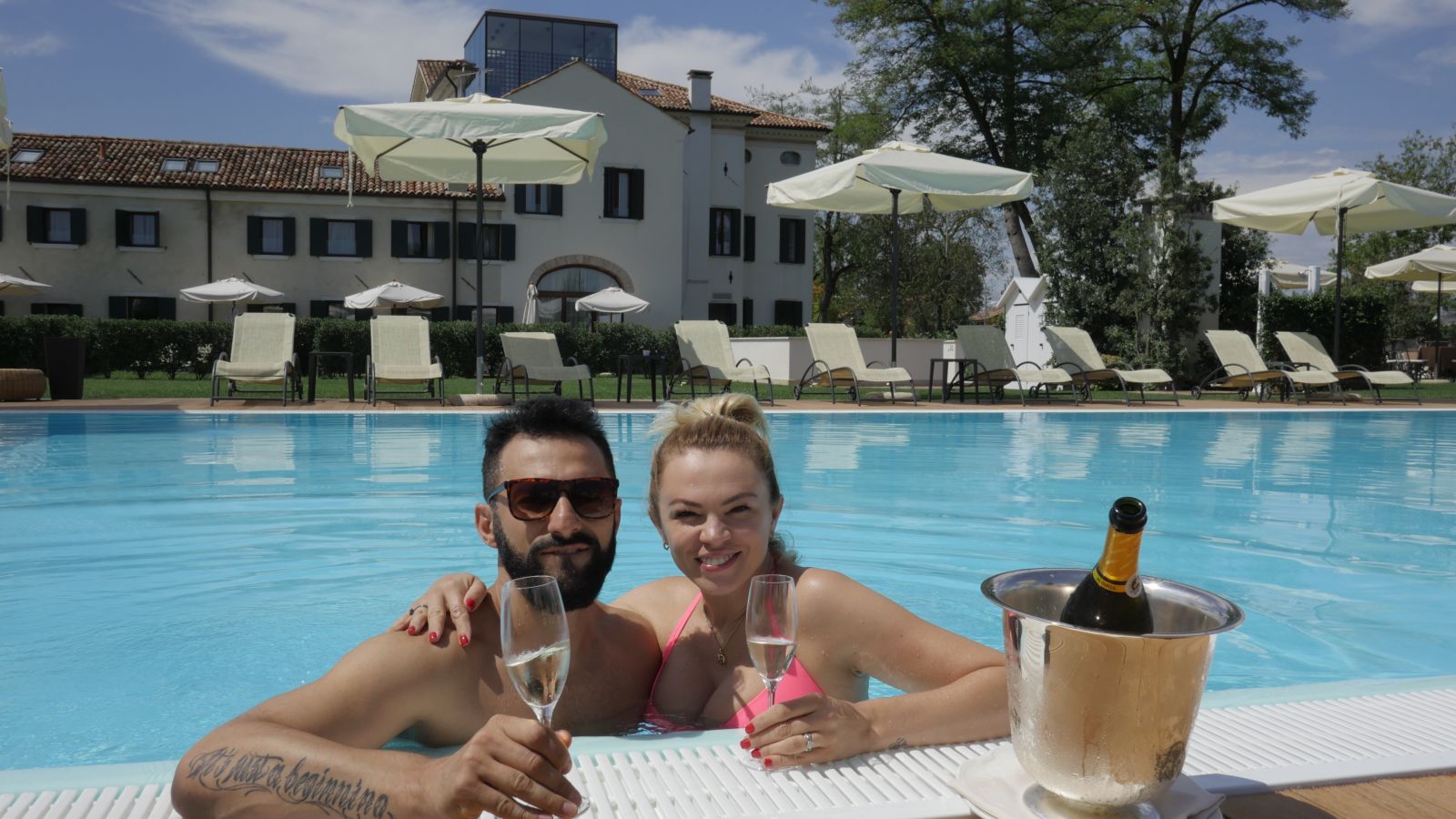 Андрей Kishe и его жена отметили 20-летие свадьбы