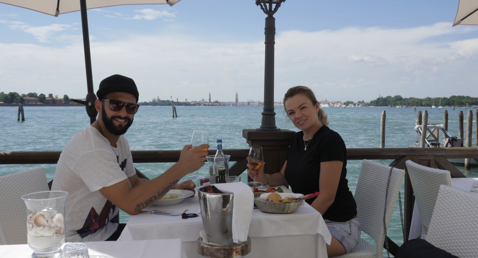 Андрей Kishe и его жена отметили 20-летие свадьбы