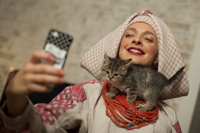 15 известных украинок примеряли народные костюмы в фотопроекте «Щирі»