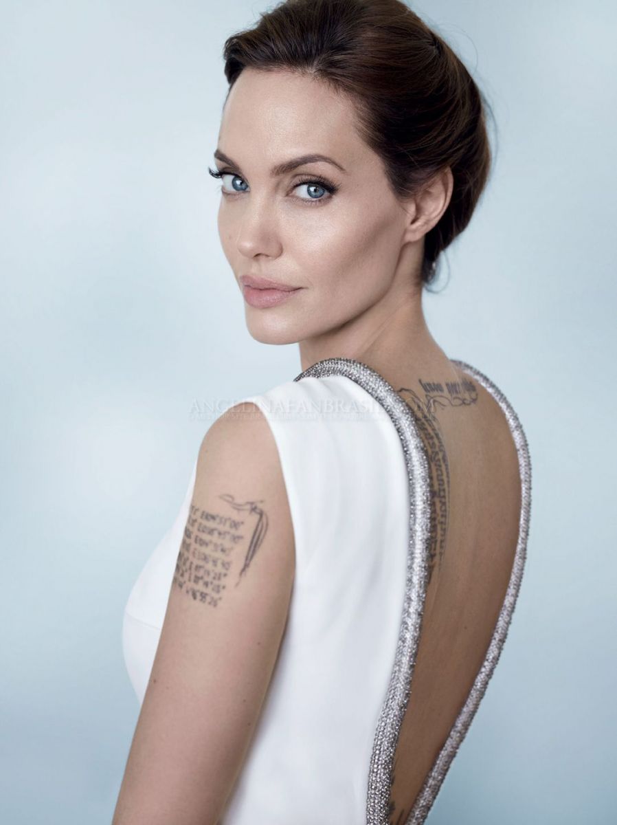 Идеальная красота Анджелины Джоли
