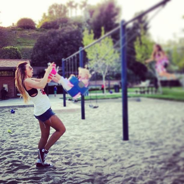 Анна Седокова с дочерью Моникой