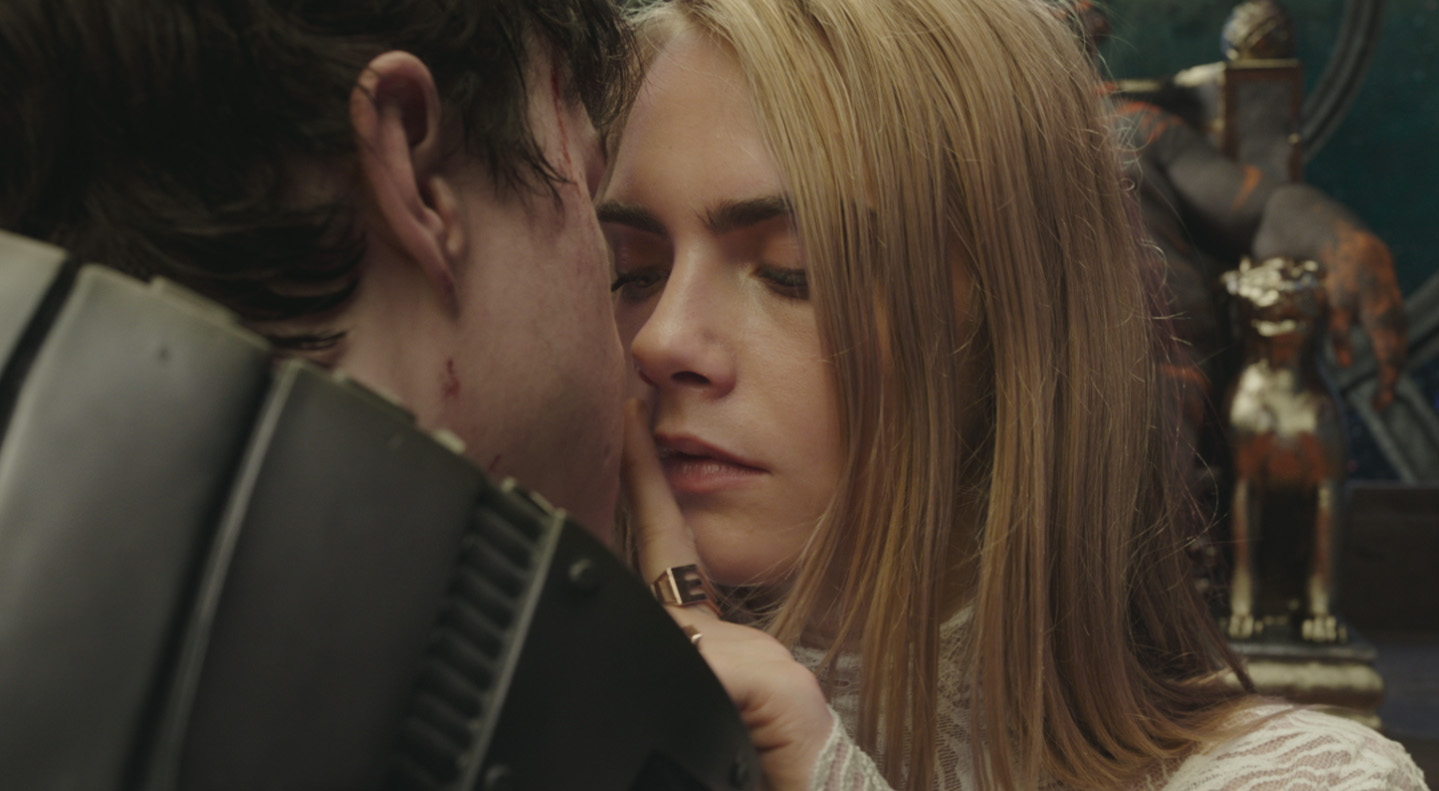 Кара Делевинь в трейлере нового фильма Люка Бессона