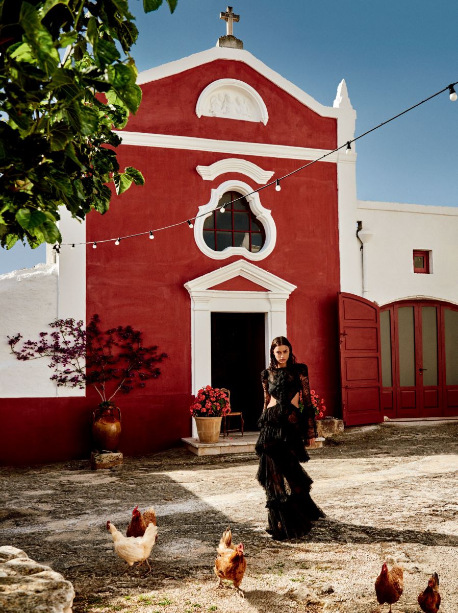 Знойная красотка: Ирина Шейк соблазняет со страниц японского Vogue