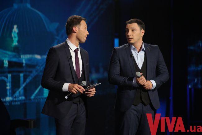 Ведущий Україна має талант 7 Константин Томильченко впервые в жизни надел костюм