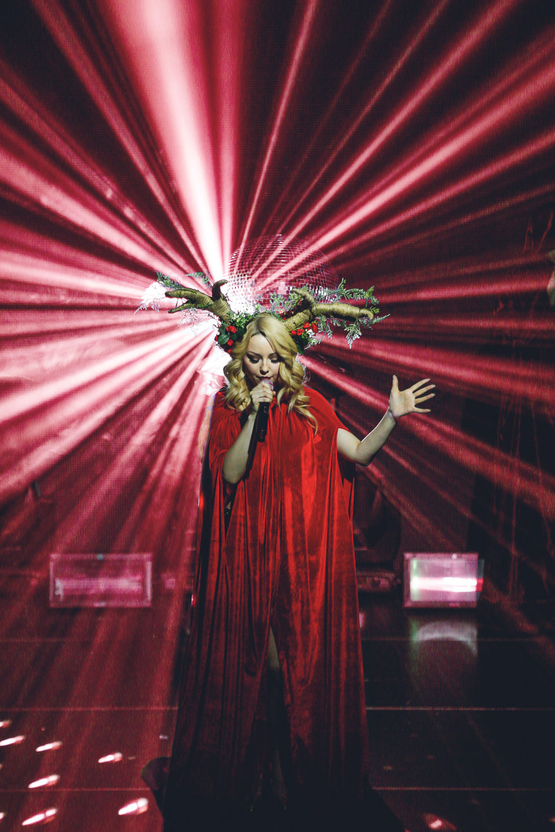 Арина Домски