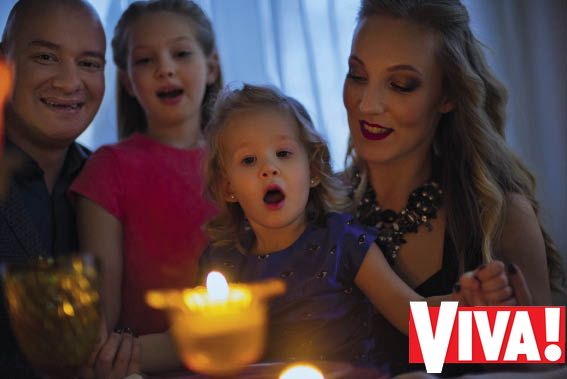 Евгений Кошевой с женой и дочками