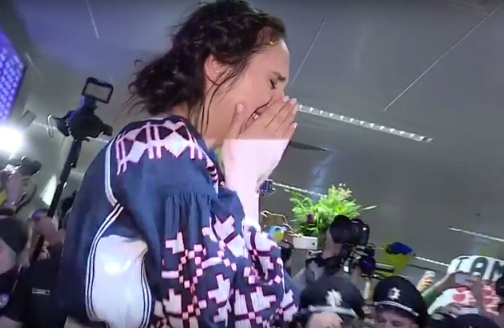 Джамала расплакалась в аэропорту Киева, вернувшись с &quot;Евровидения-2016&quot;