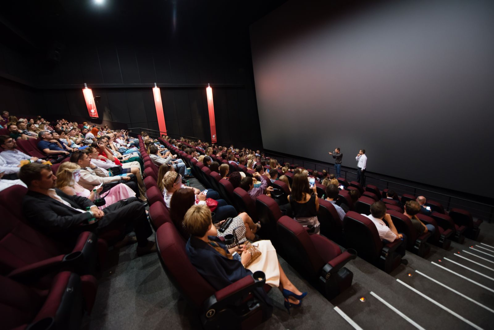 звезды на премьере фильма "Валериан и город тысячи планет"