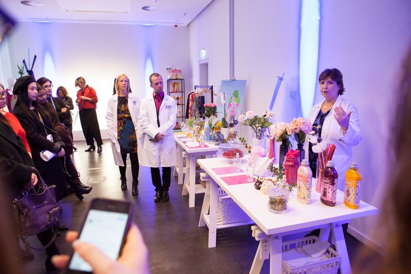 P&G Future Fabrics 2014